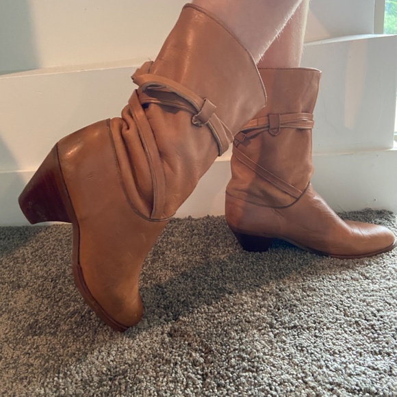 Vintage Frye Boots - Picture 8 of 11